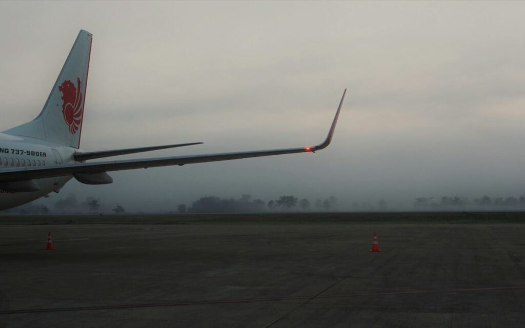 Vuelo cancelado por niebla en el aeropuerto